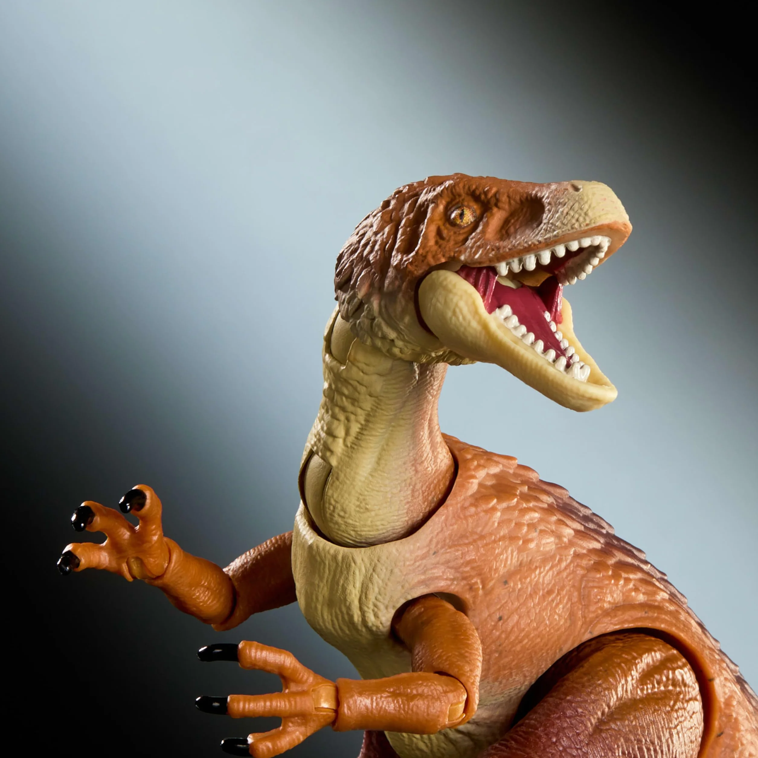Mattel Jurassic World Colección Hammond Ornitolestes Figura de acción de Dinosaurio, diseño de Primera Calidad con Ojos realistas, 18 Puntos de articulación y Garras adicionales, JKM91