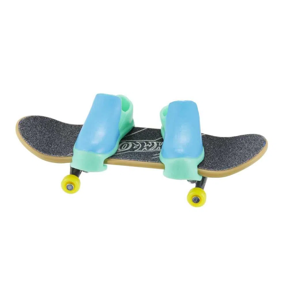 Mattel- Mini monopatin Hot Wheels. Incluye Zapatos. Modelos Surtidos, Multicolor, Small (HGT54)