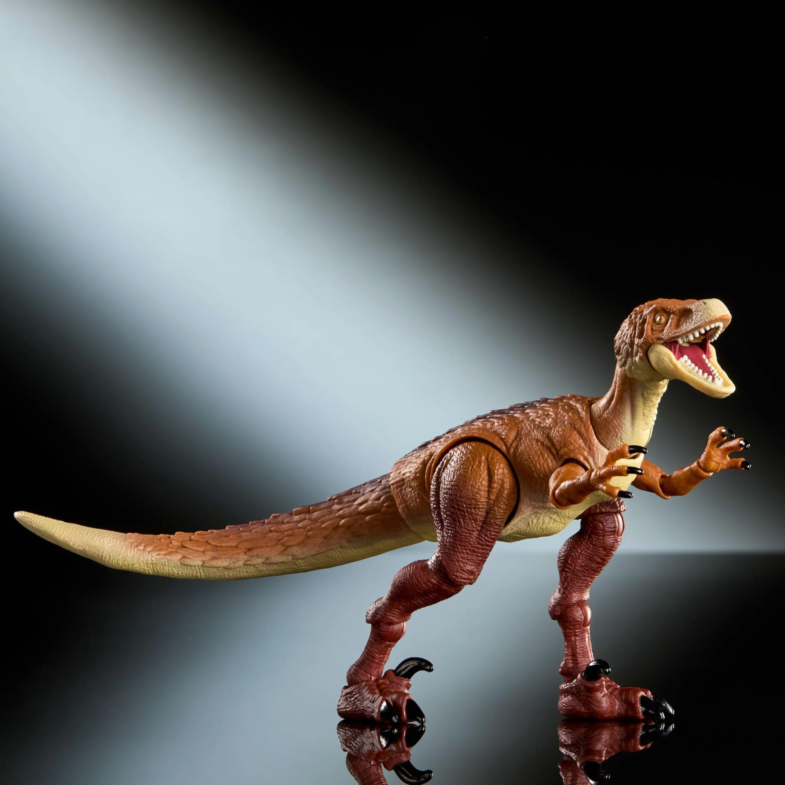Mattel Jurassic World Colección Hammond Ornitolestes Figura de acción de Dinosaurio, diseño de Primera Calidad con Ojos realistas, 18 Puntos de articulación y Garras adicionales, JKM91