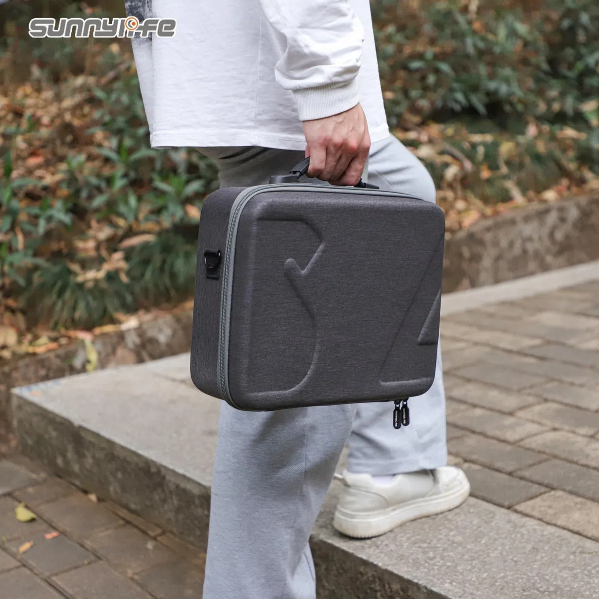 Funda rígida para DJI Avata 2, bolsa de almacenamiento portátil para FPV para drones, organizador protector con compartimentos internos y correa para el hombro (AT2-B779)